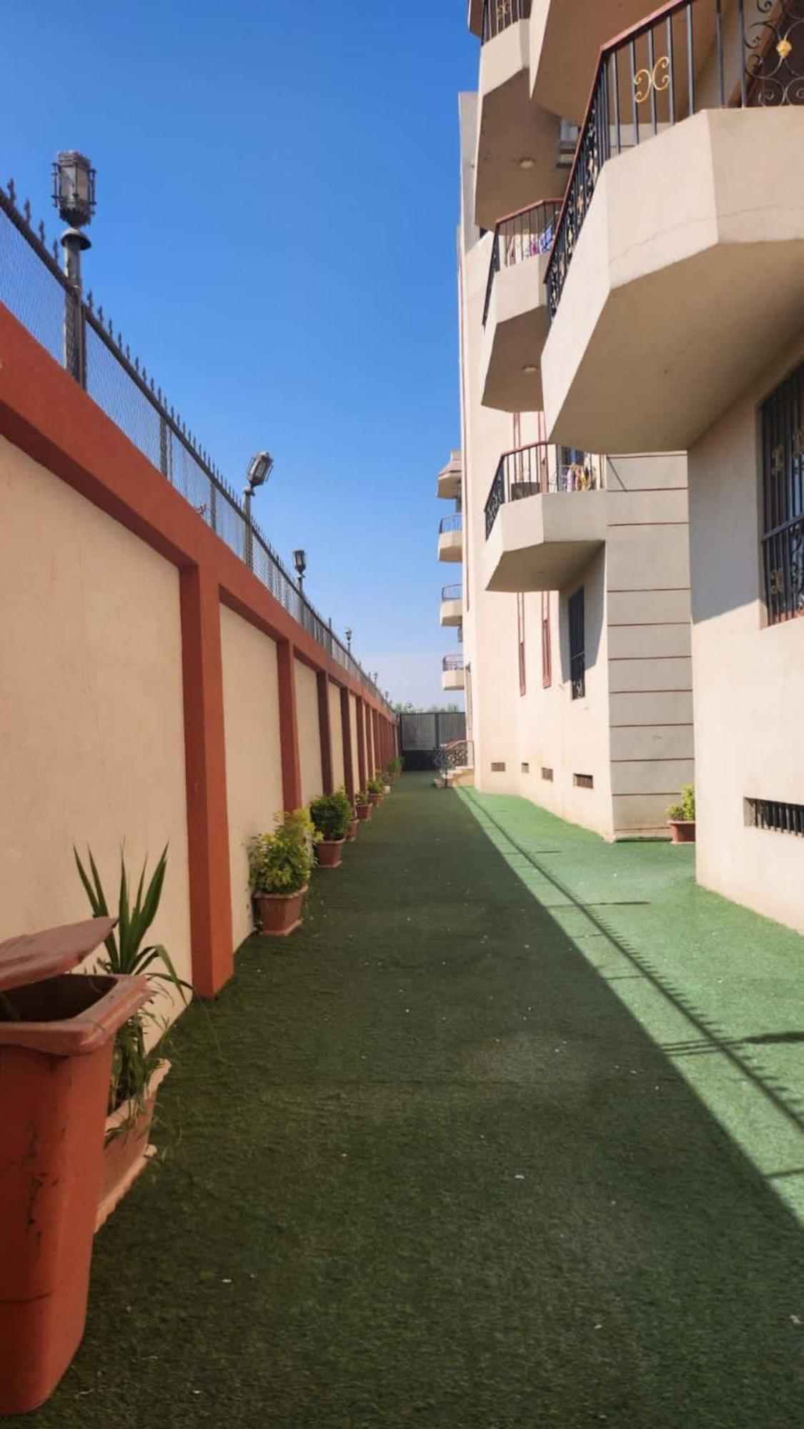 Wa Set Luxor Apartment Extérieur photo