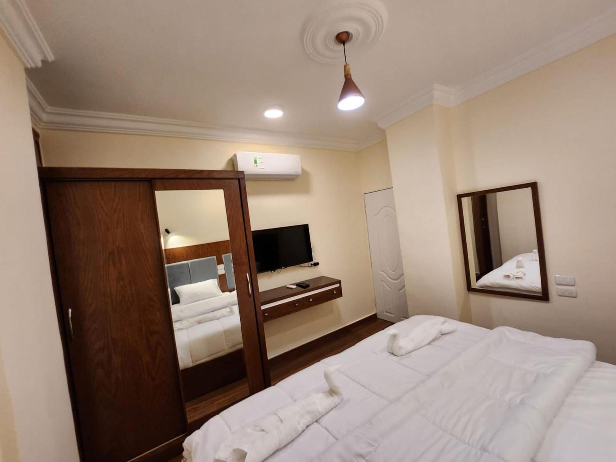 Wa Set Luxor Apartment Extérieur photo